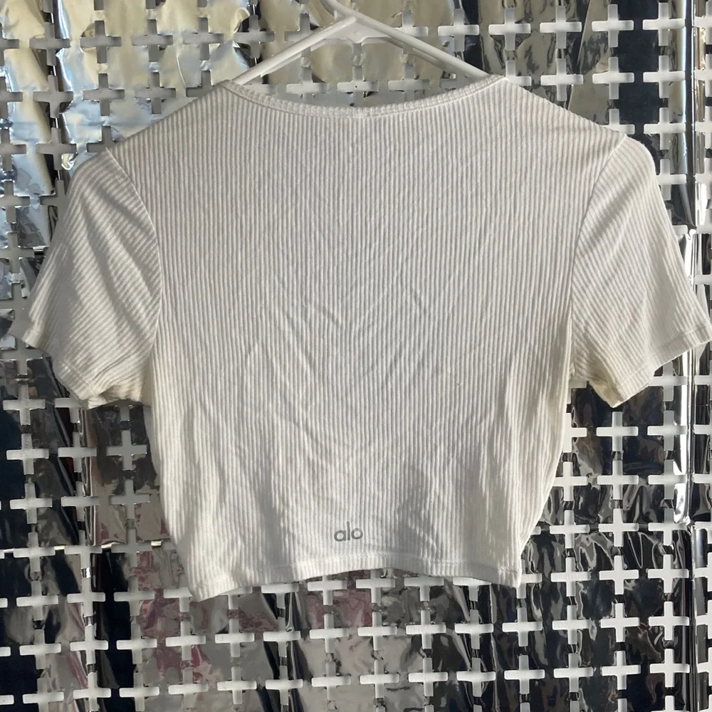 ALO Yoga White Ribbed Tie-Knot Crop Top